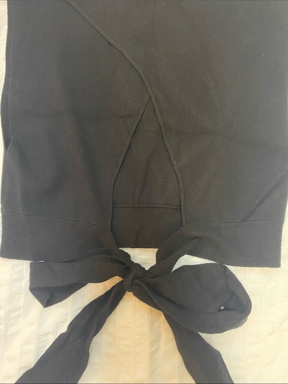OAK + FORT Black Tie-Back Crewneck Short Sleeve Top - Picture 3 of 4